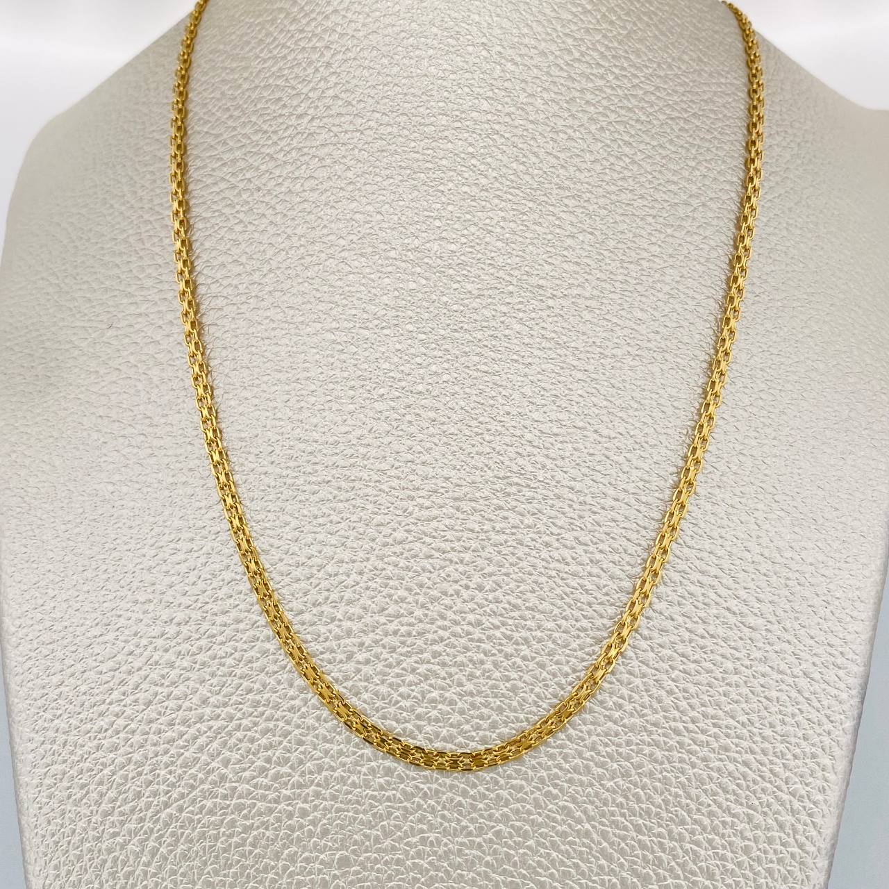Bismark Chain 3.6gr / 23 1/2 in / 2.24mm Yellow Gold +1 18K &