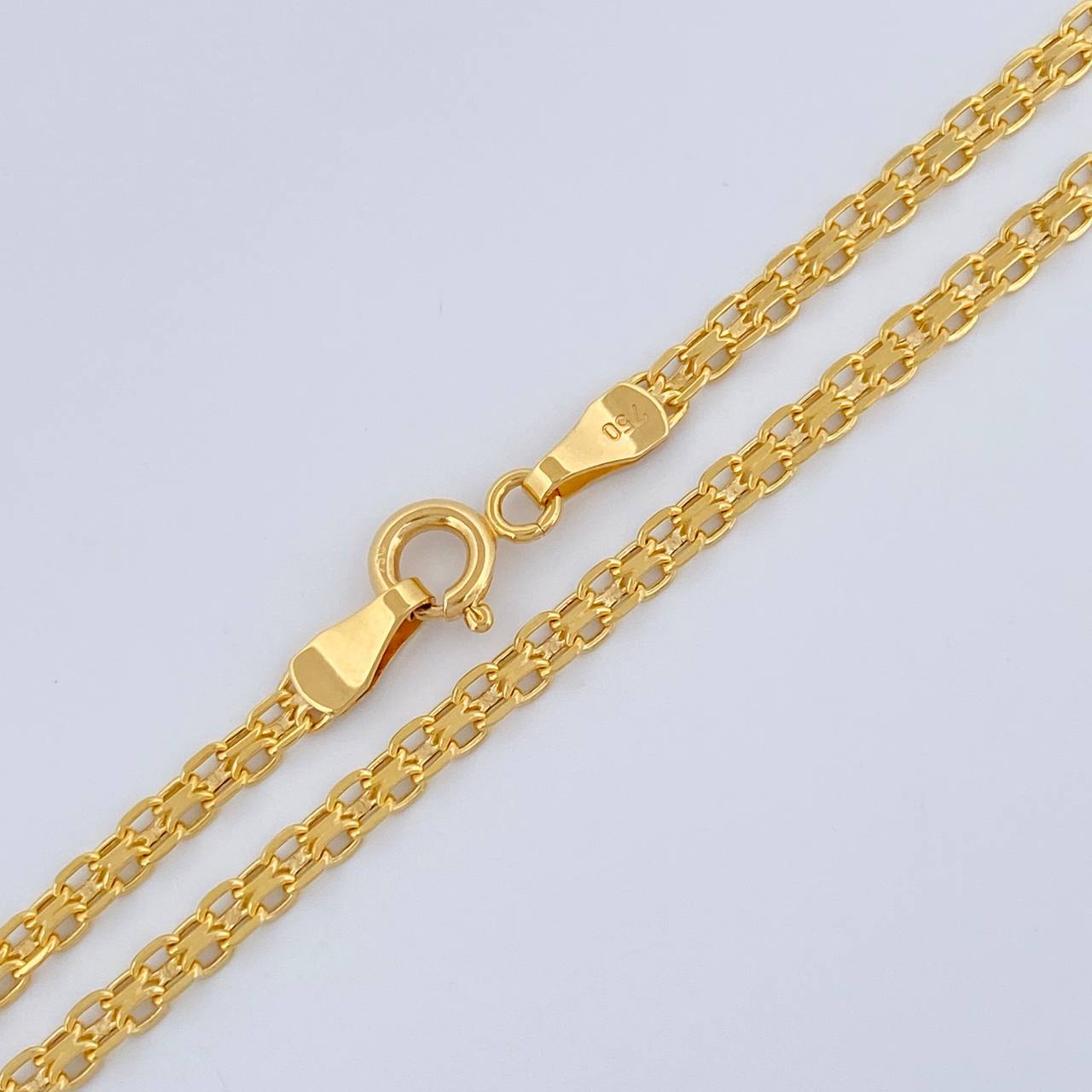 Bismark Chain 3.6gr / 23 1/2 in / 2.24mm Yellow Gold +1 18K &