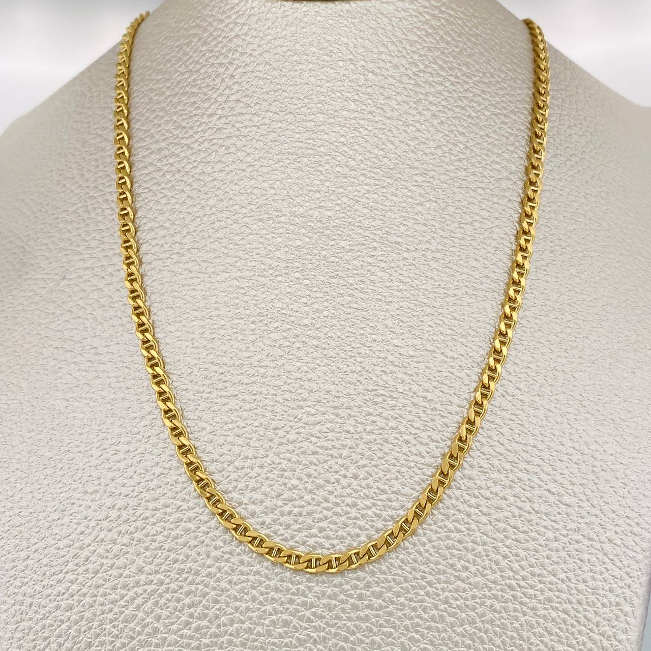 Flat Mariner Chain 8.25gr / 23 3/4 in / 2.89mm Yellow Gold +3 18K &