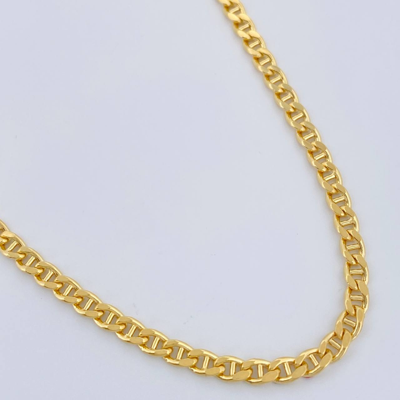 Flat Mariner Chain 8.25gr / 23 3/4 in / 2.89mm Yellow Gold +3 18K &