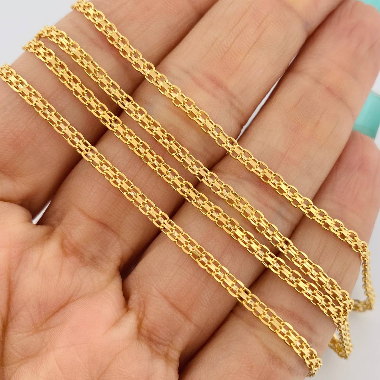 Cadena China 3.6gr / 23 1/2 in / 2.24mm Oro Amarillo +1 18K %