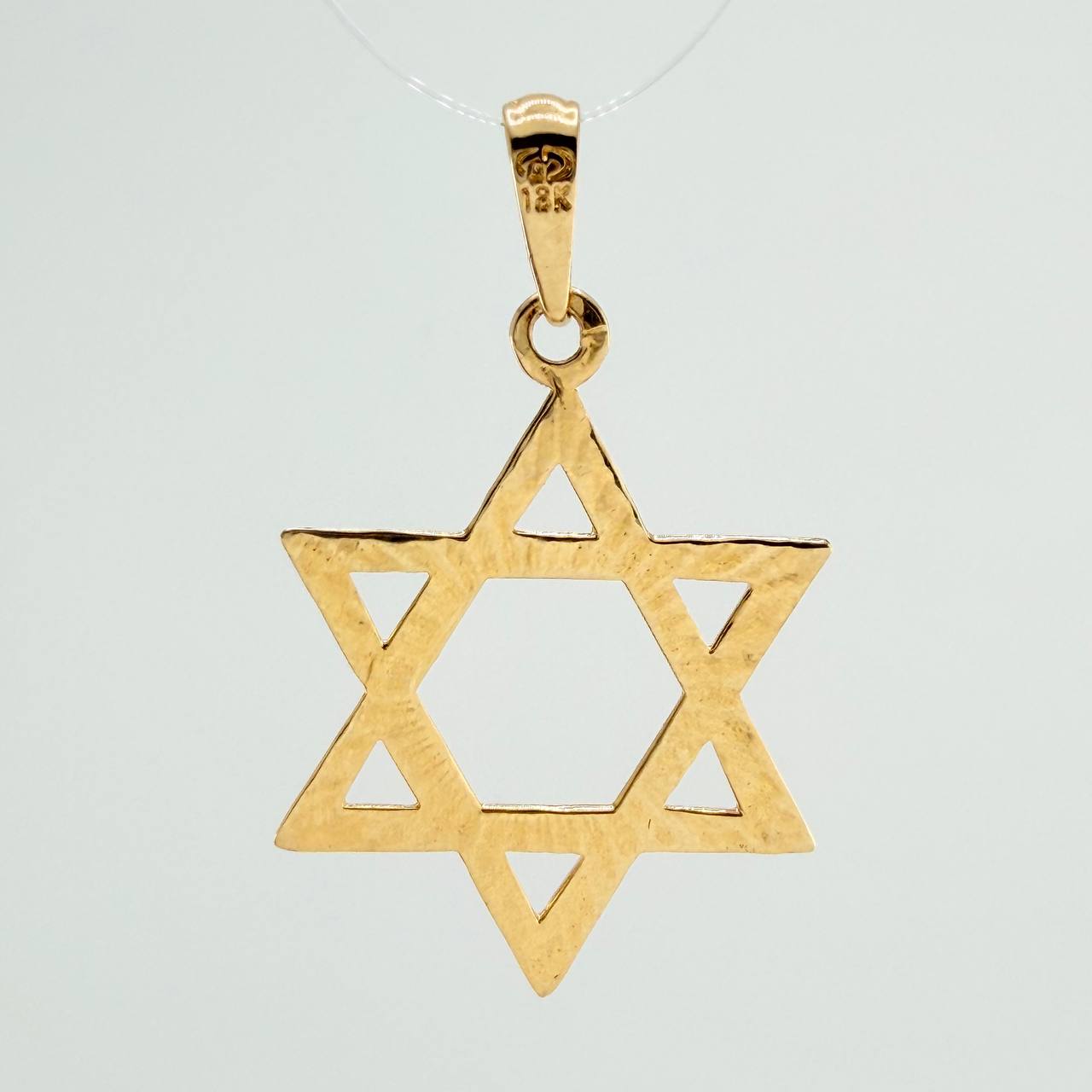 Star of David Pendant 1.65gr / 1 1/4 in / 18K Yellow Gold &