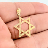 Star of David Pendant 1.65gr / 1 1/4 in / 18K Yellow Gold &