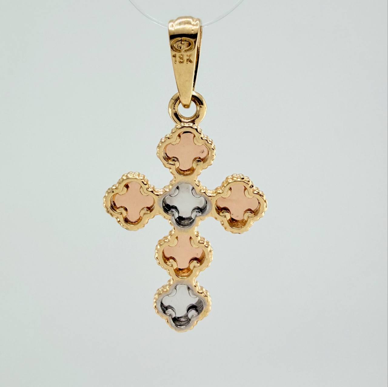 Clover Cross Pendant 2.4gr / 1 1/4 in / Spanish National Three Golds 18K %