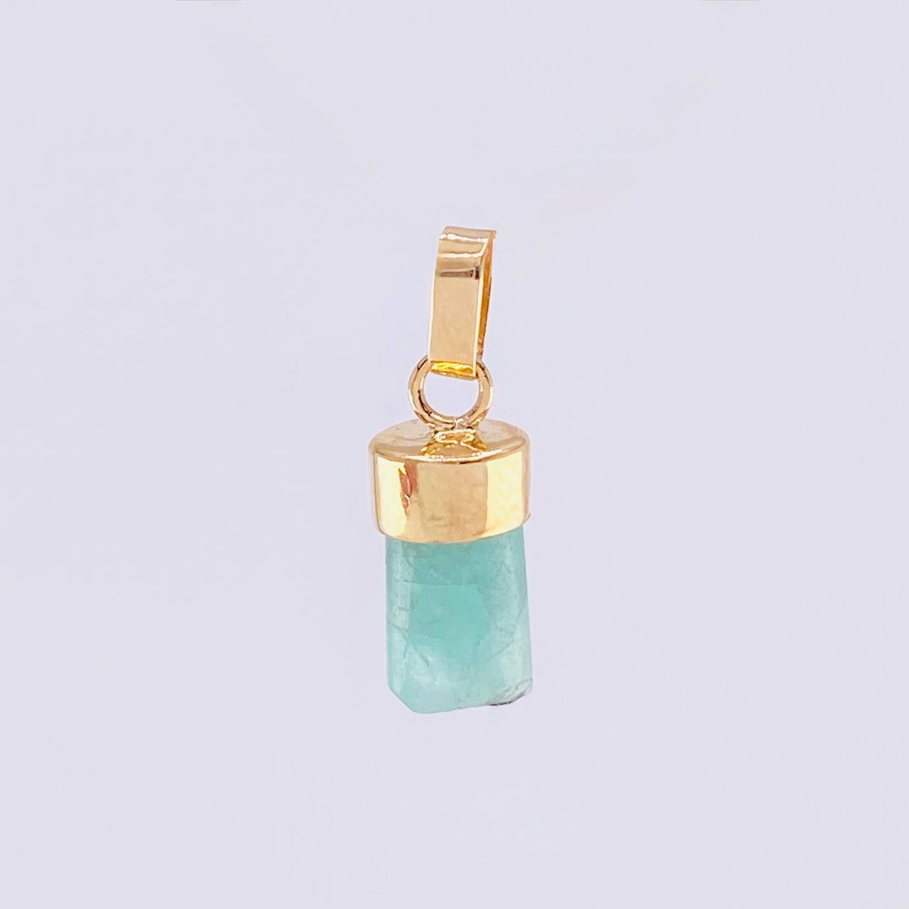 Pendant Rough Emerald 0.8g / 3/4 in 18K Yellow Gold