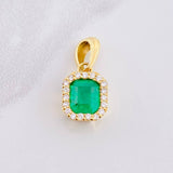Dije Cuadro Borde Tupido Esmeralda 2.3pts Diamantes 24pts 3.2g / 3/4 in Oro Amarillo 18K