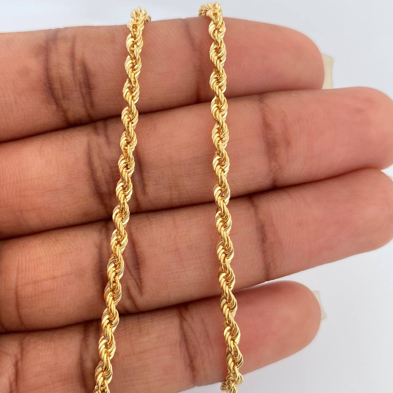 Cadena Lazo 5.1gr / 23 1/2 in / 2.58mm Oro Amarillo +3 18K $