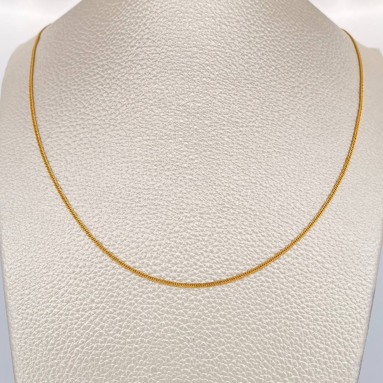 Cadena Cubana Reticulada 1.1gr / 18 in / 1.11mm Oro Amarillo +3 18K $