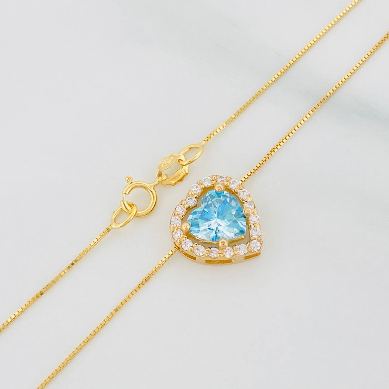 Set Cadena Veneciana + Dije Corazón Moisanitas 1.02 Qts / 2.6g / 20 in Oro Amarillo 18K