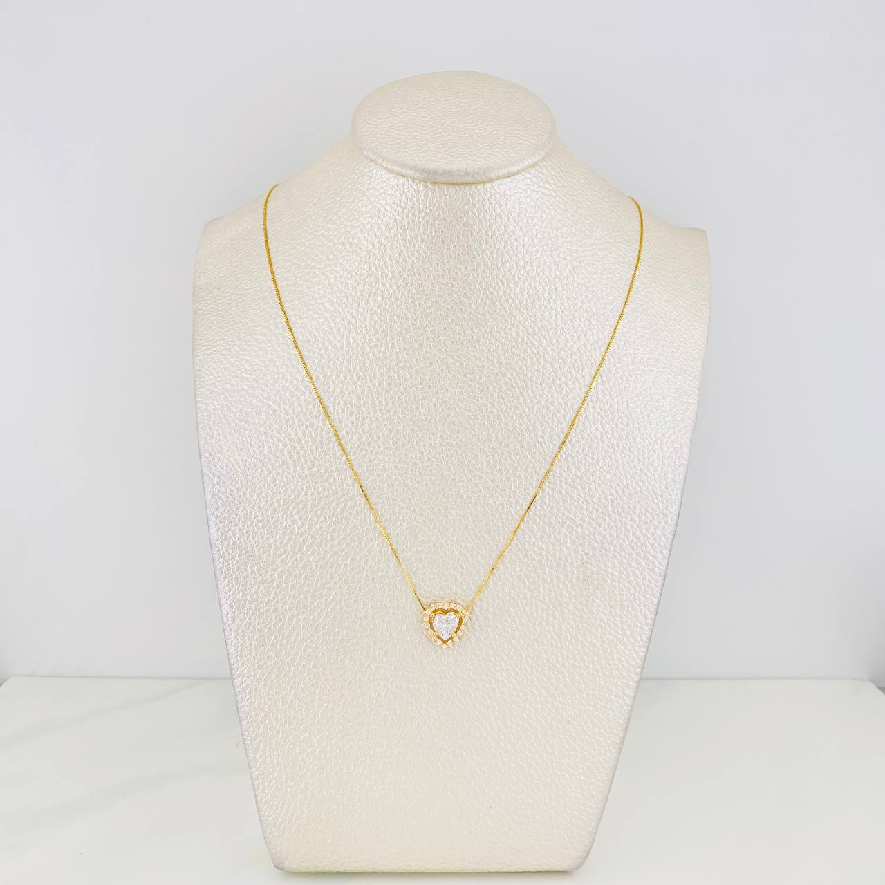 Set Cadena Veneciana + Dije Corazón Moisanitas 1.02 Qts / 2.35g / 16 in Oro Amarillo 18K
