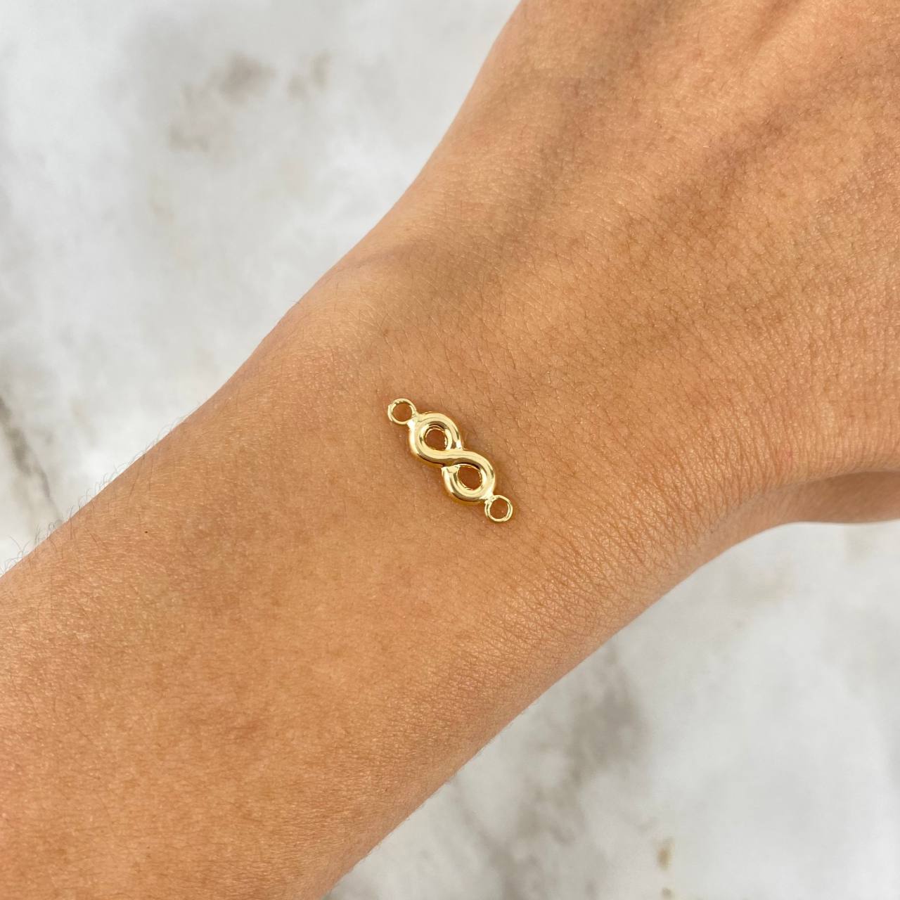 Charm Infinito 1.65gr / 2.7cm / Smooth silhouette 18K Yellow Gold *