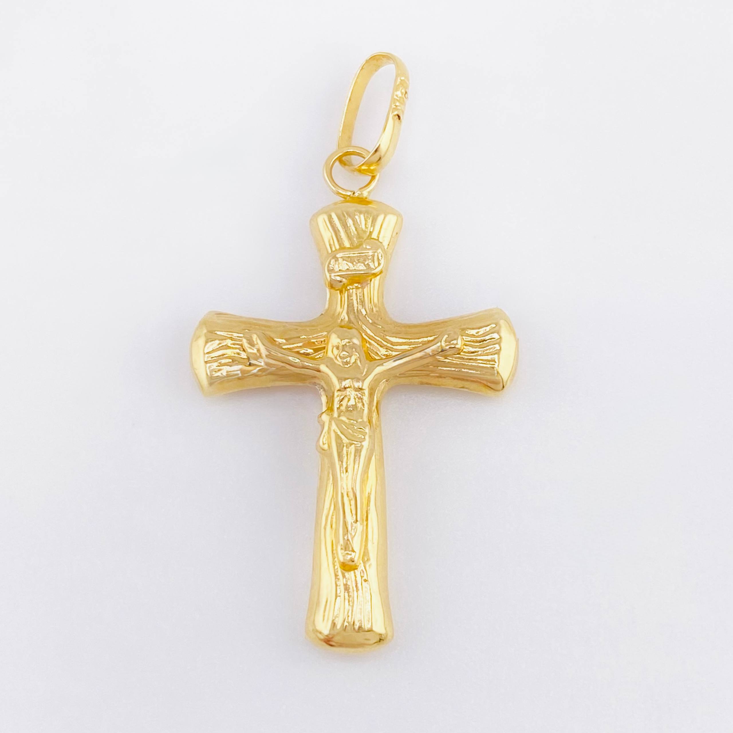 Dije Cruz Cristo 1.35gr / 1 1/2 in / Oro Amarillo 18K
