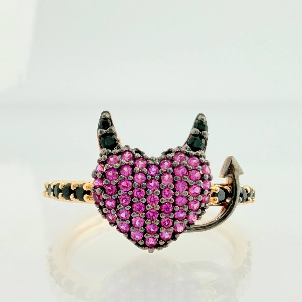 Devil Heart Ring 2.6gr / T7 1/4 / Two Black Yellow Golds 18K %