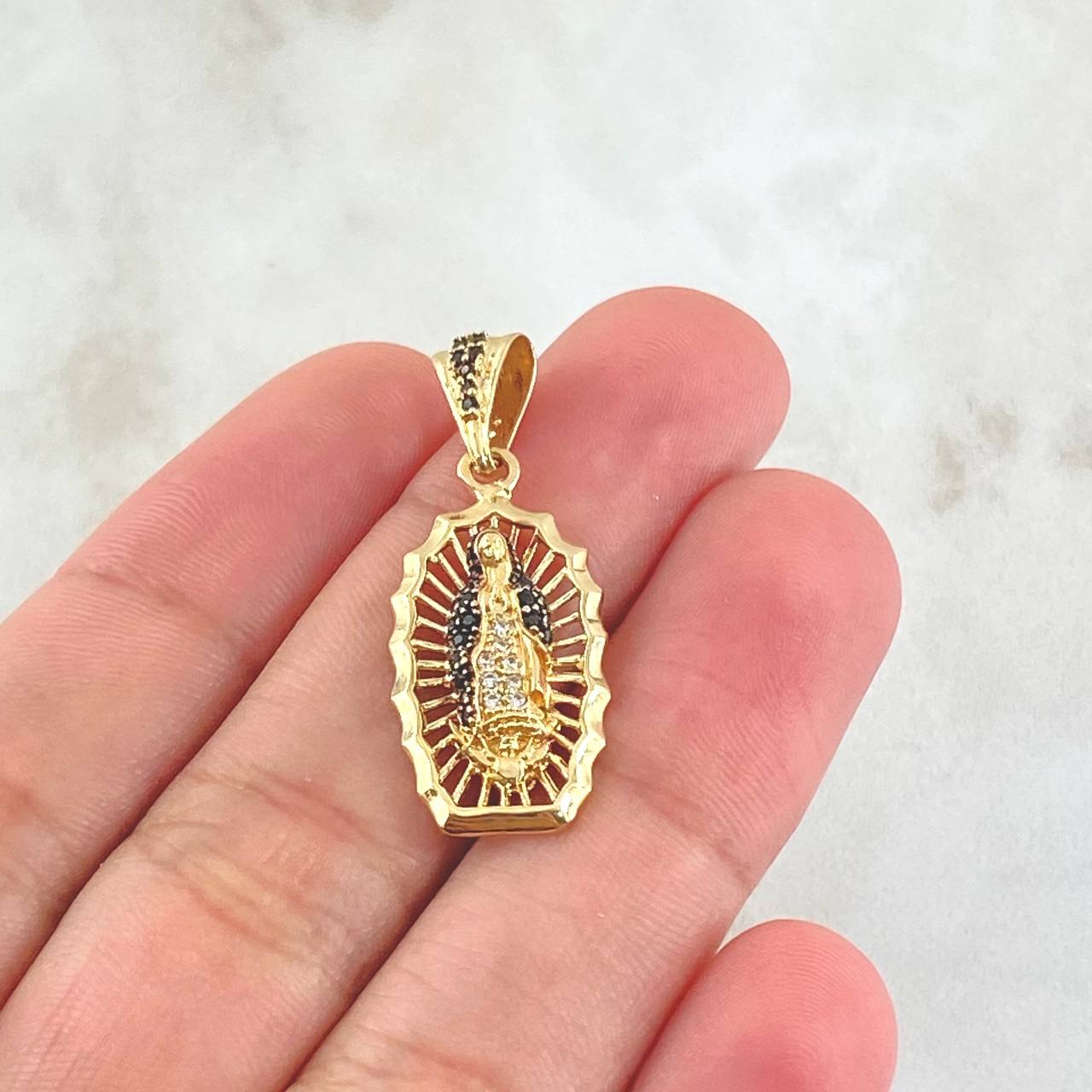 Dije Virgen Guadalupe Filigrana 3.05gr / 3cm / Oro 18K ©