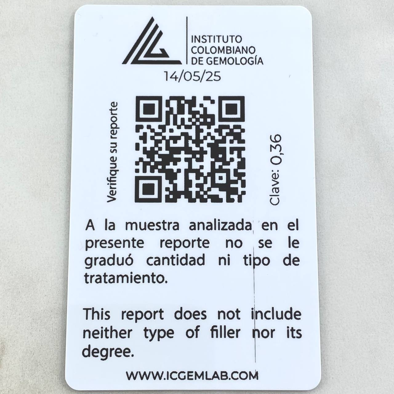 Lateral Stars Ring Emeralds 48pts Diamonds 20pts 2.75gr / Size 7 3/4 / 18K Gold ©