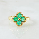 Anillo Flor Trebol Punteado Esmeraldas 43pts 3.35gr / T6 3/4 / Oro Amarillo 18K ©