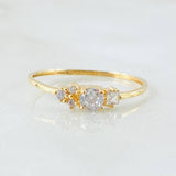 Anillo Solitario Flores Delicadas 1gr / T6 3/4 / Oro Amarillo 18K ©