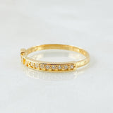 Peace Ring 1.4gr / Size 6 1/2 / 18K Gold ©