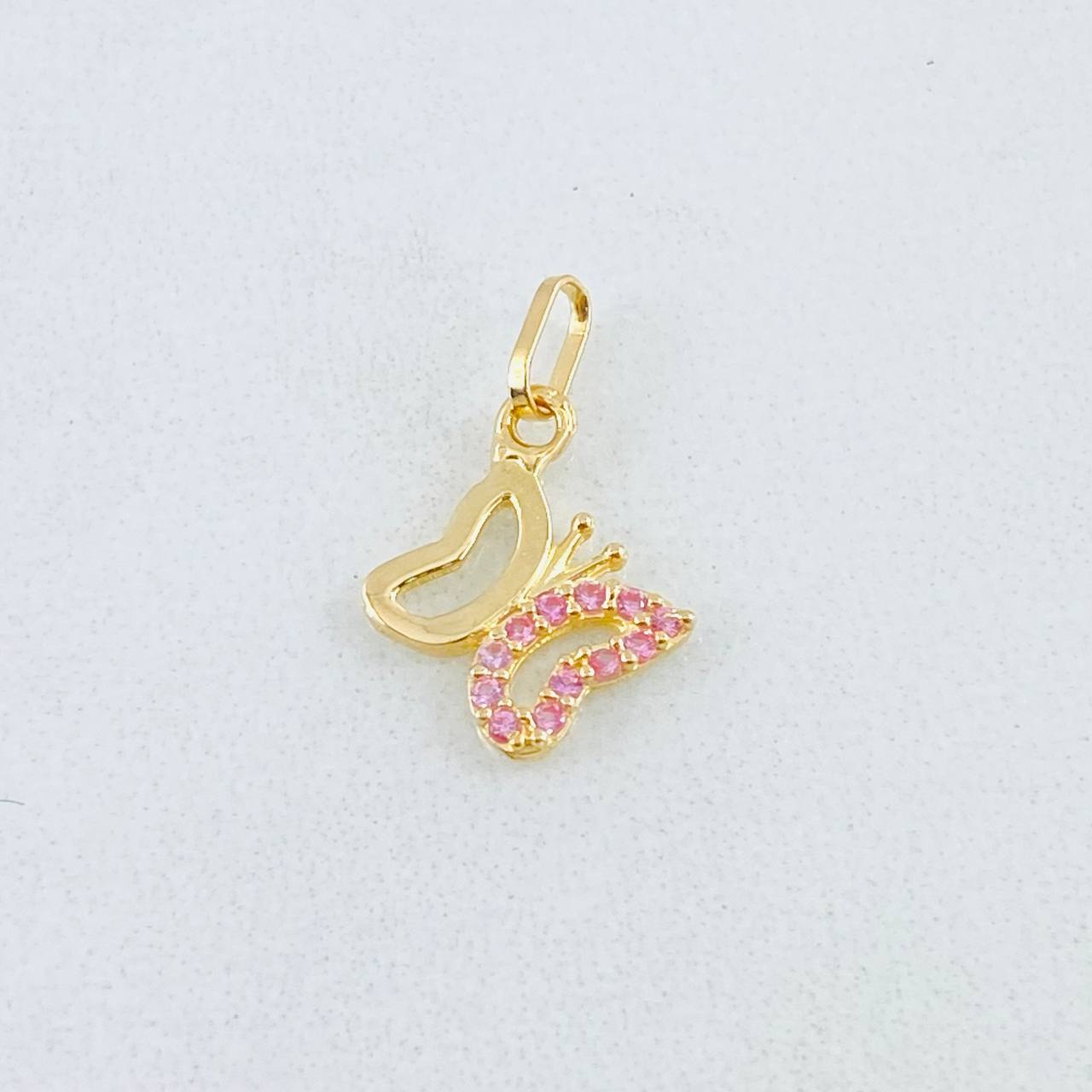 Dije Silueta Mariposa 0.5gr / 3/4 in / Oro Amarillo 18K