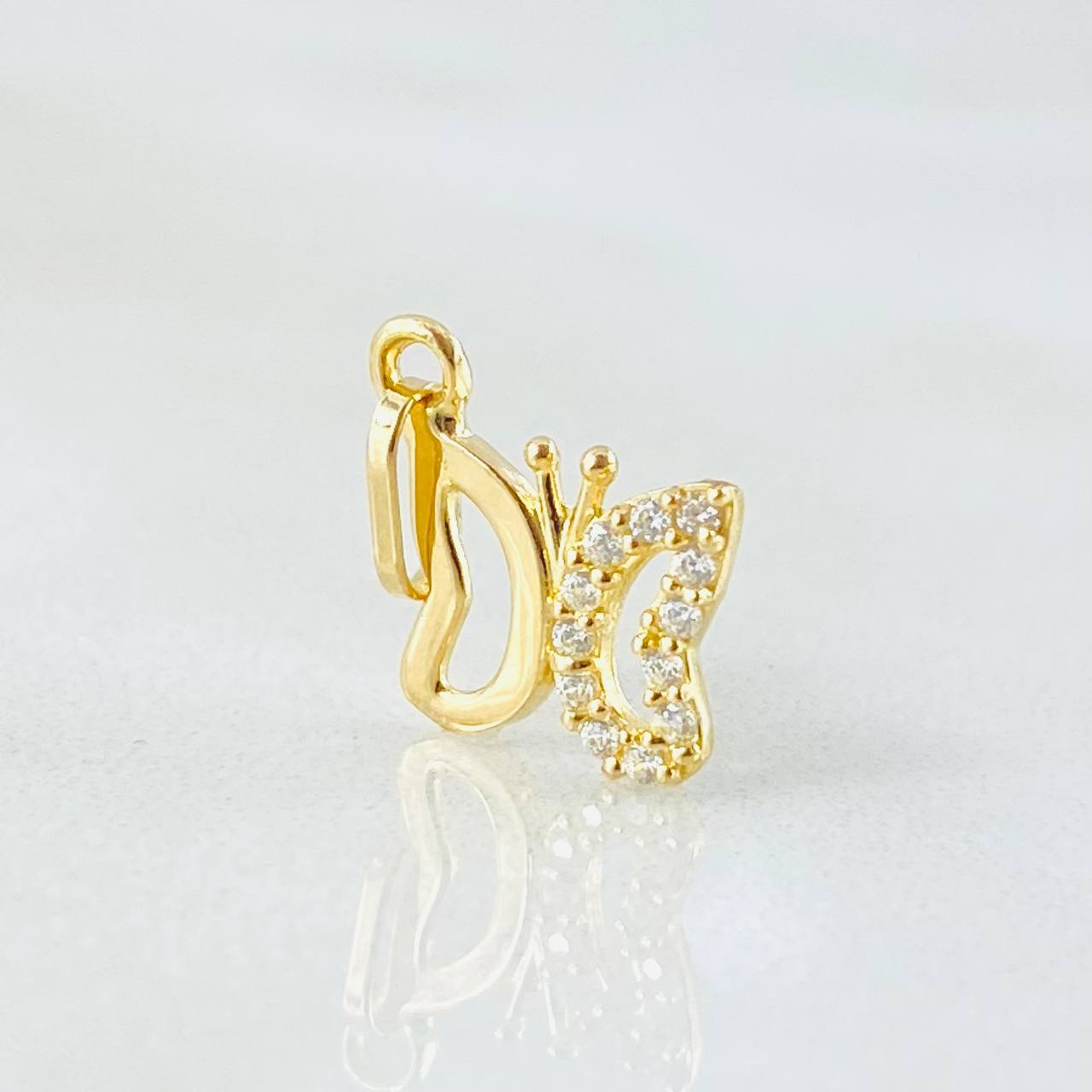 Butterfly Silhouette Pendant 0.55gr / 3/4 in / 18K Gold