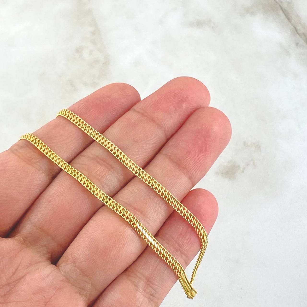 Cadena Sedusa 3.7gr / 23 1/2 in / 3.35mm Oro Amarillo +3 18K !