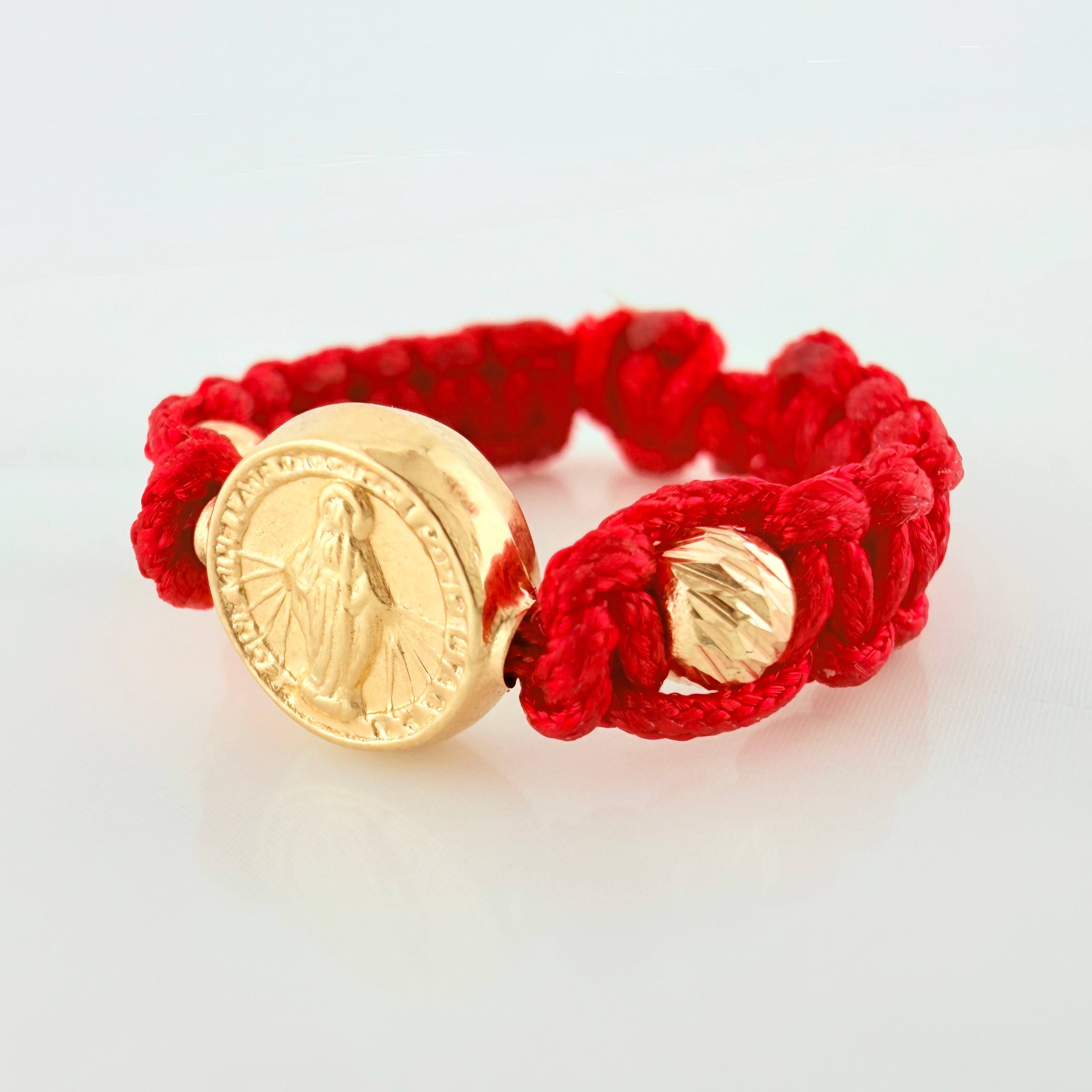Red Woven Ring Charm Miraculous Virgin 0.6 g / T4 Yellow Gold 18K