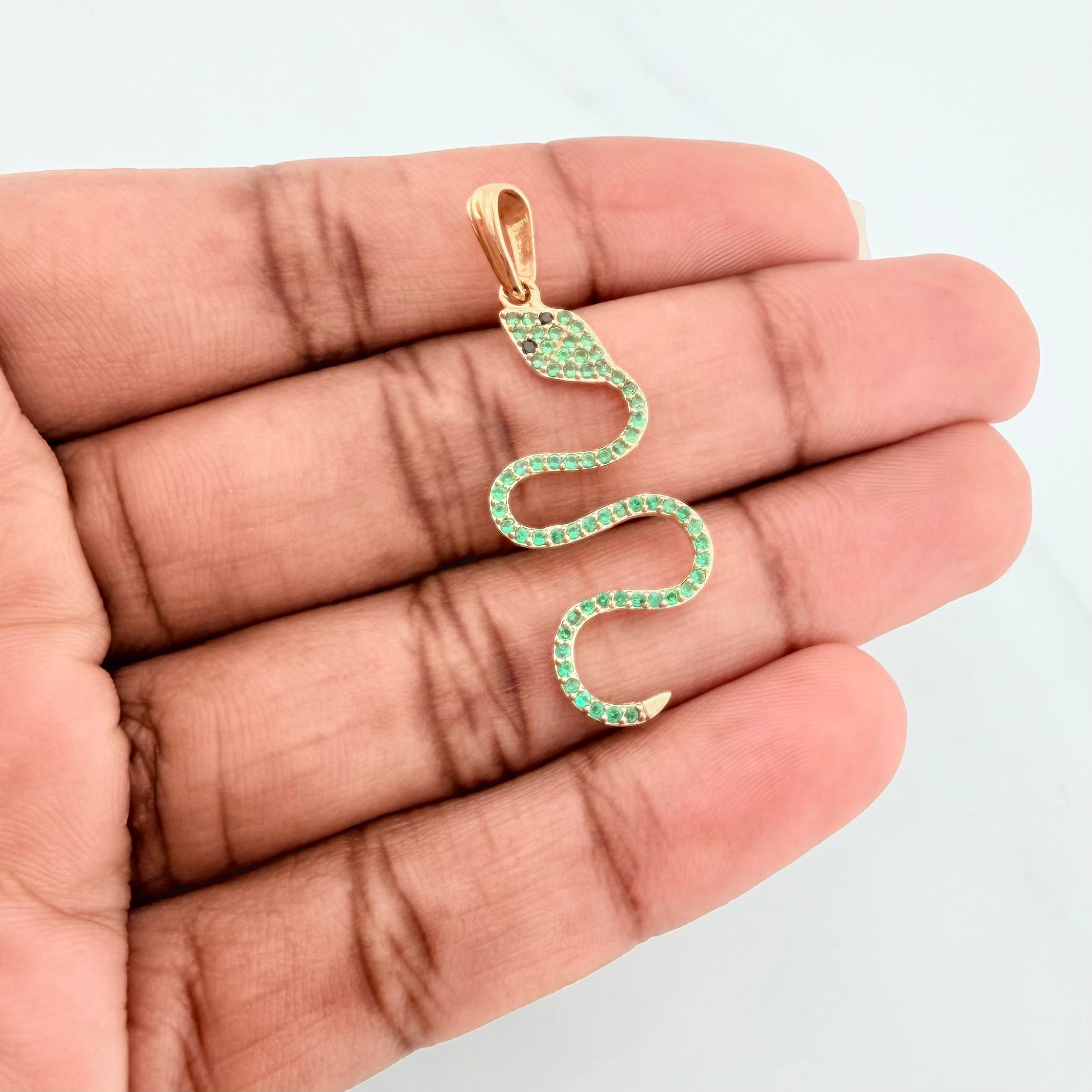Dije Serpiente 1.85 g / 1 1/2 in Oro Amarillo 18K