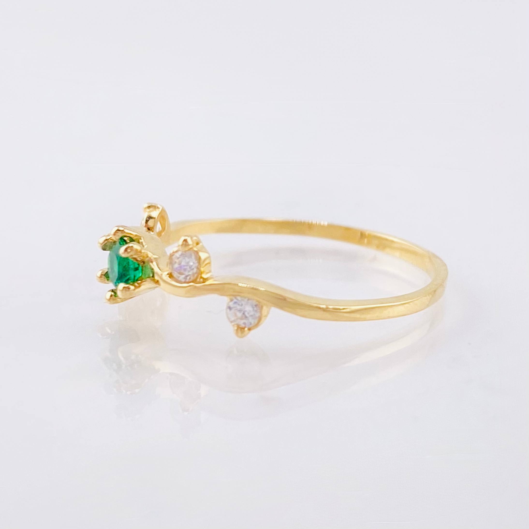 Anillo Hoja Hiedra 1.2gr / T6 / Oro Amarillo 18K *