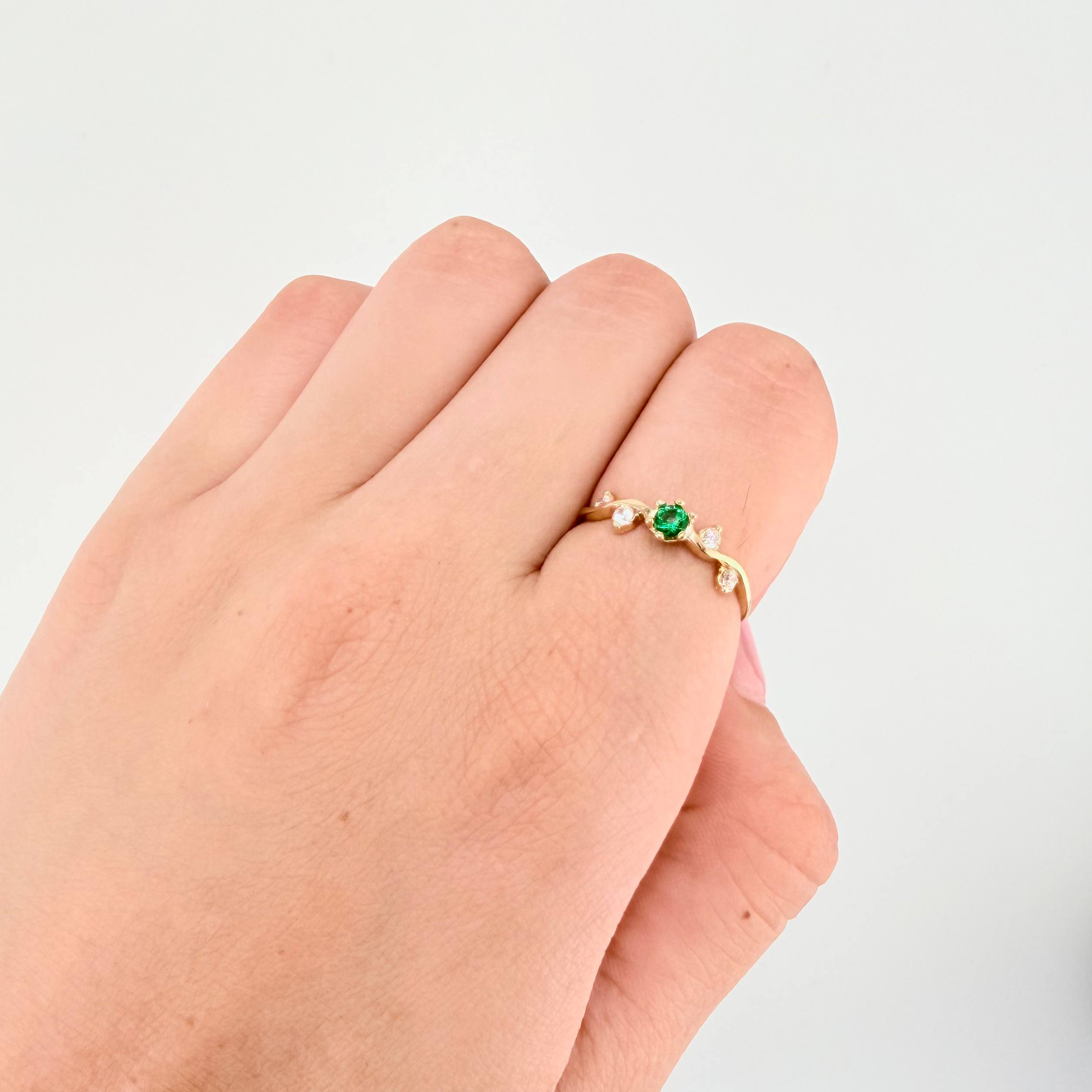 Anillo Hoja Hiedra 1.2gr / T6 / Oro Amarillo 18K *