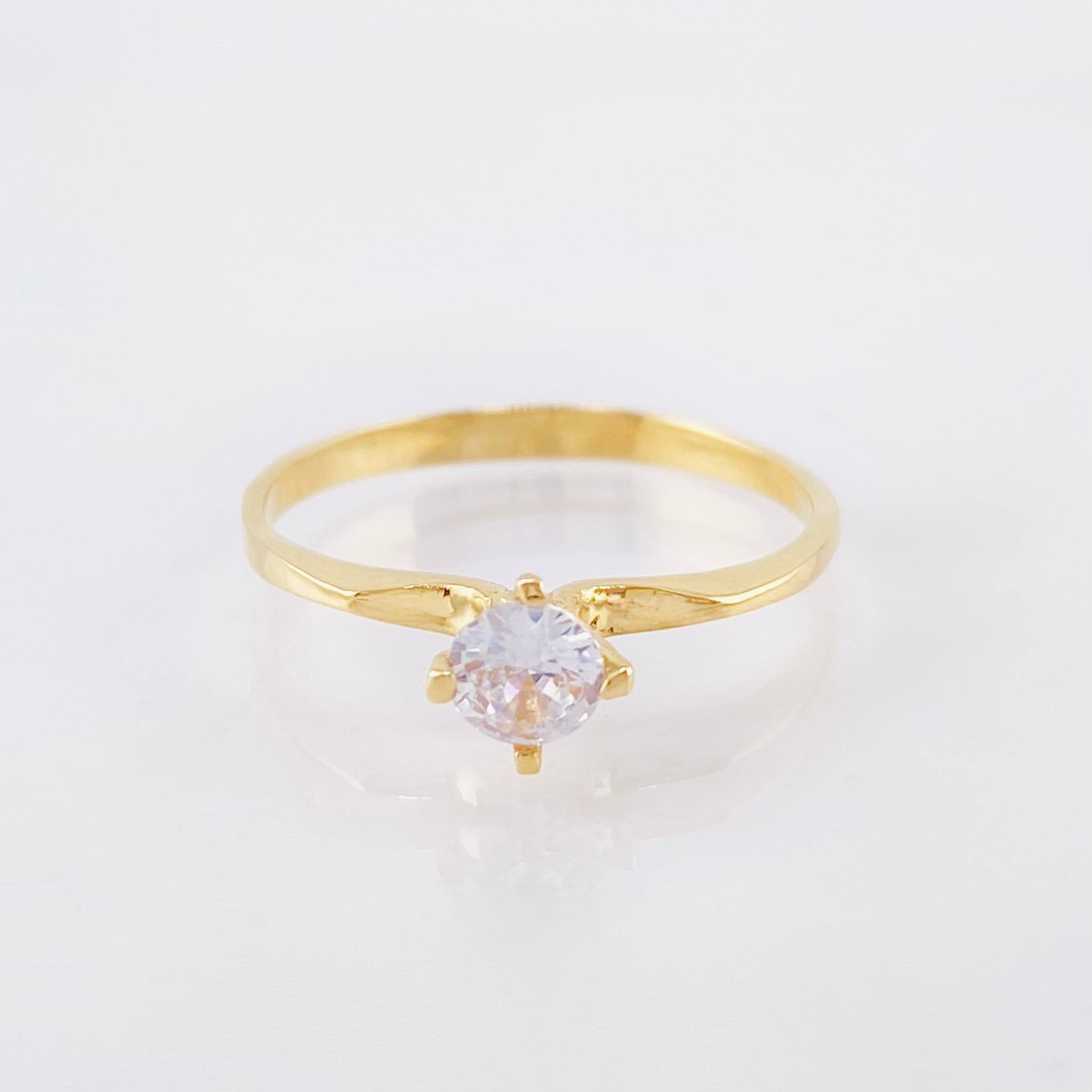 Anillo Solitario Curva Recta 1.6gr / T7 / Oro Amarillo 18K *