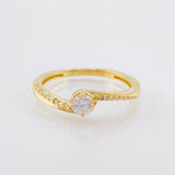 Solitaire Ring 2.6gr / T8 1/2 / 18K Yellow Gold *