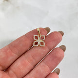 Pendant Square Flower 1.2gr / 1.8cm / White Zirconia Yellow Gold ©