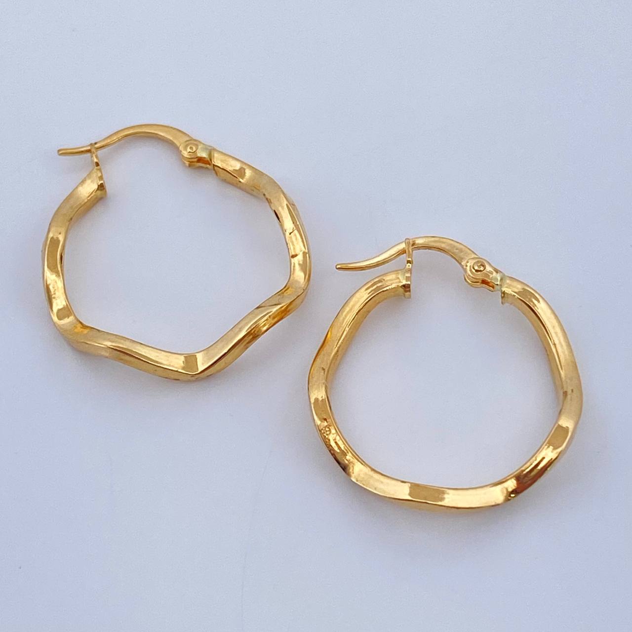 Hoop Earrings Tiles 1.65gr / 0.8in / 18K Gold +0$