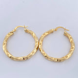 Mai Hoop Earrings 3.65gr / 1 1/4 in / 18K Gold