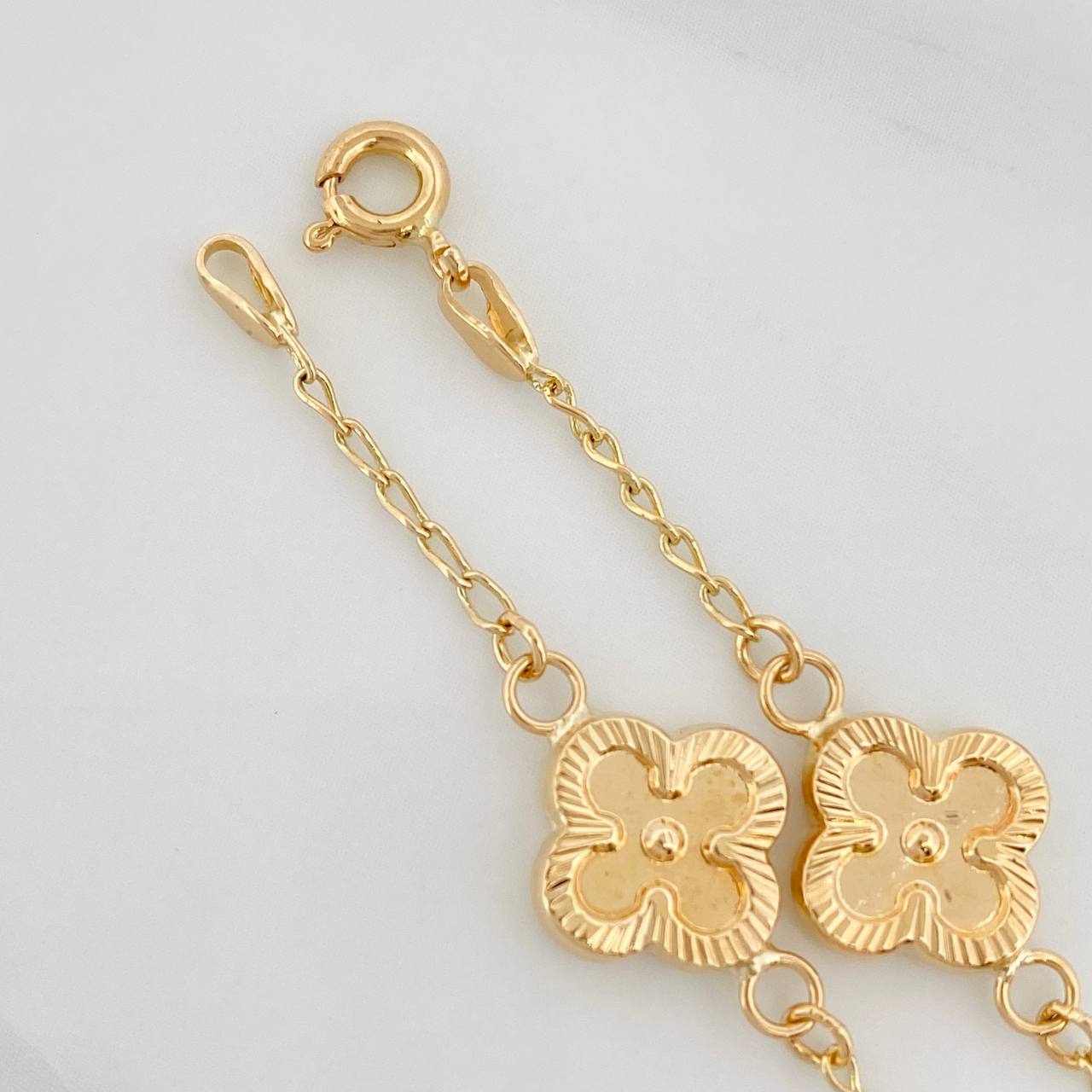 Spike Clover Bracelet 3.55g / 7 1/2 in / 1.31mm 18K Yellow Gold