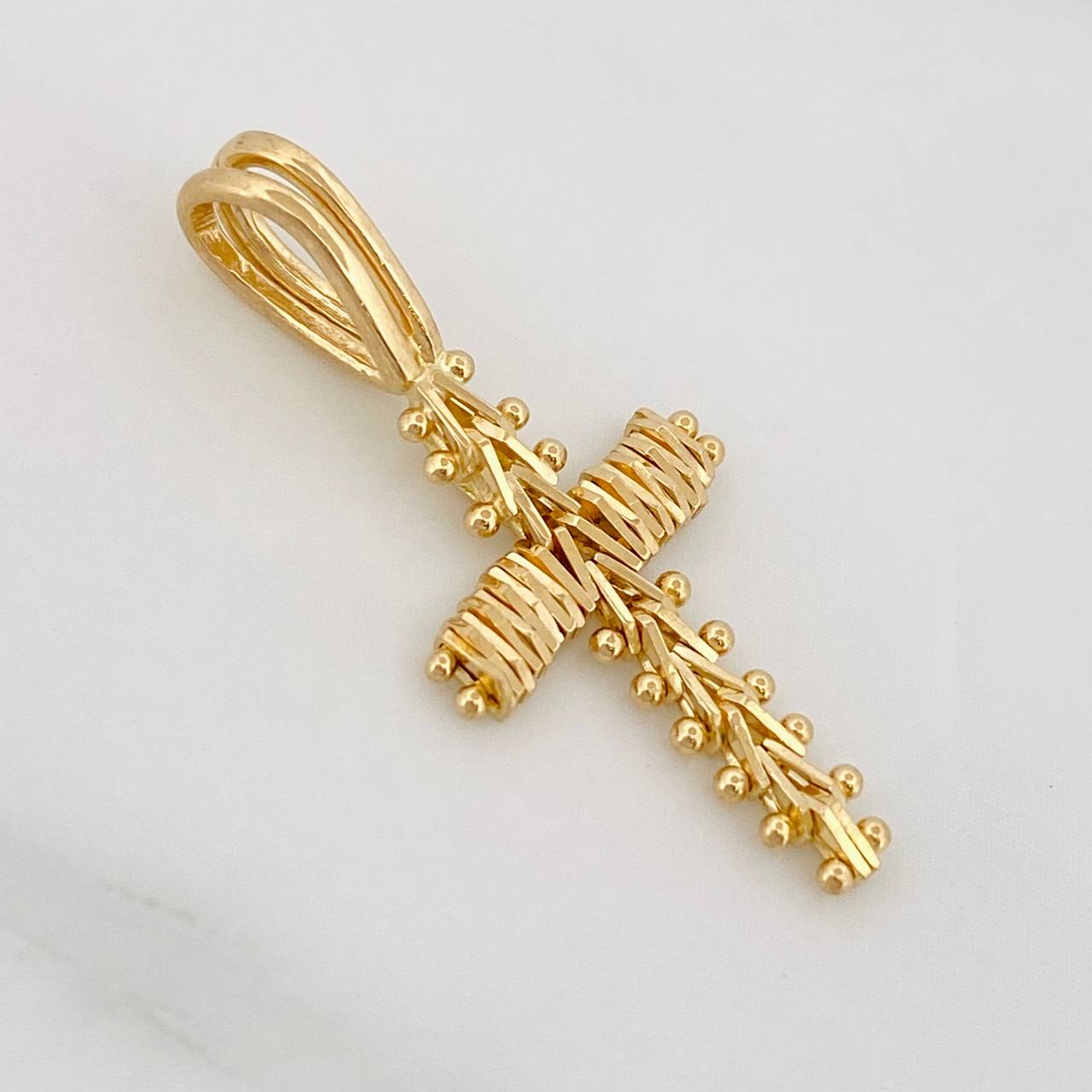 Dije Cruz 1.2g / 3/4 in Oro Amarillo 18K