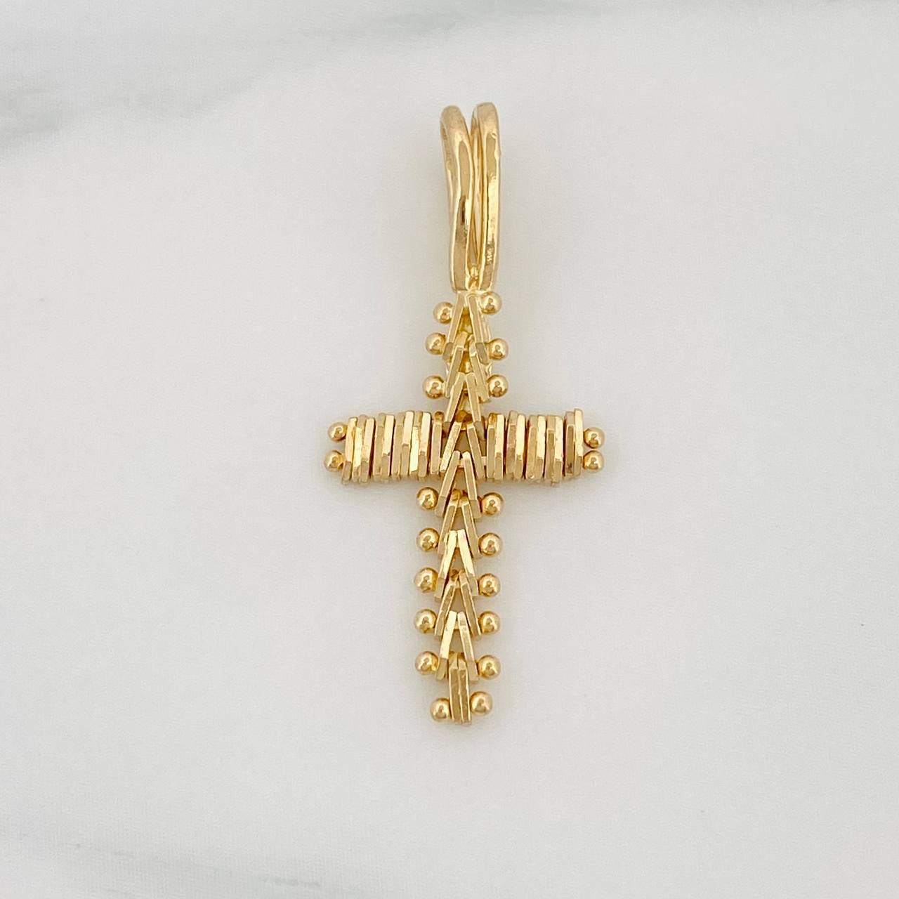 Dije Cruz 1.2g / 3/4 in Oro Amarillo 18K