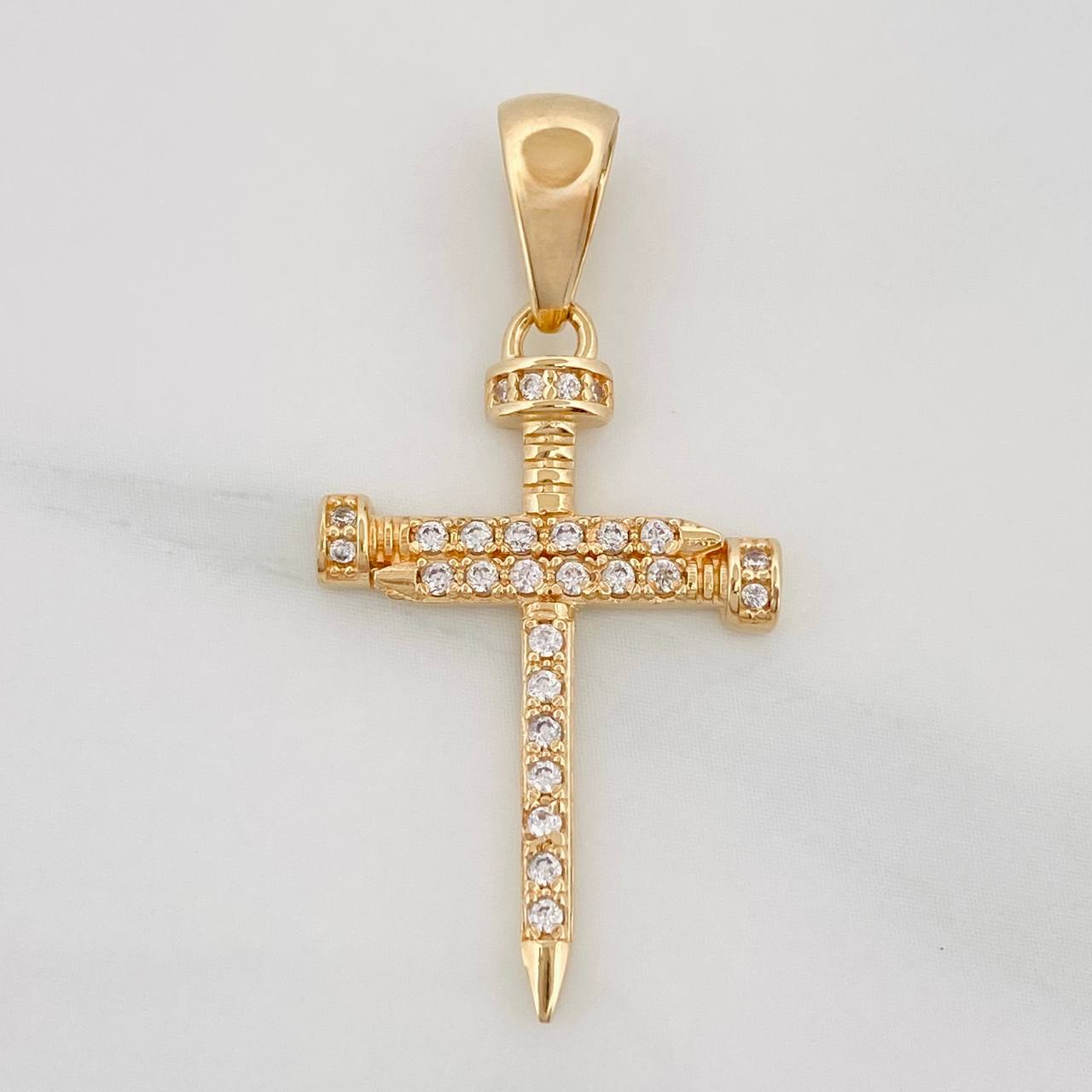 Dije Cruz Clavo 2.4g / 1 1/4 in Oro Amarillo 18K