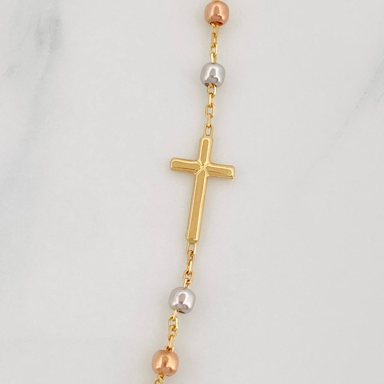 Cadena Denario Virgen Milagrosa Cruz 3.65g / 18 in / 2.5mm Tres Oros 18K