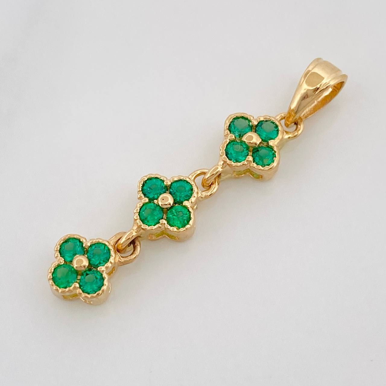Dije Flores 1.6g / 1 1/4 in Oro Amarillo 18K