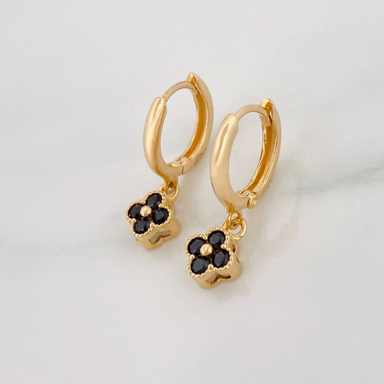 Candongas Flores 2.1g / 3/4 in Oro Amarillo 18K
