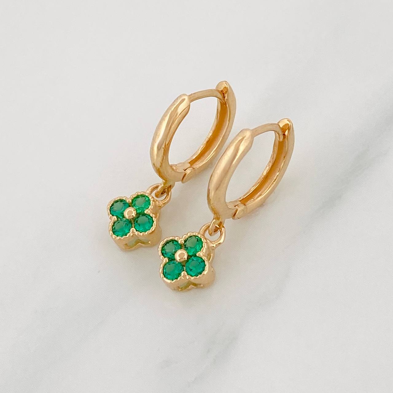 Hoop Earrings Flowers 2.1g / 3/4 in Yellow Gold 18K