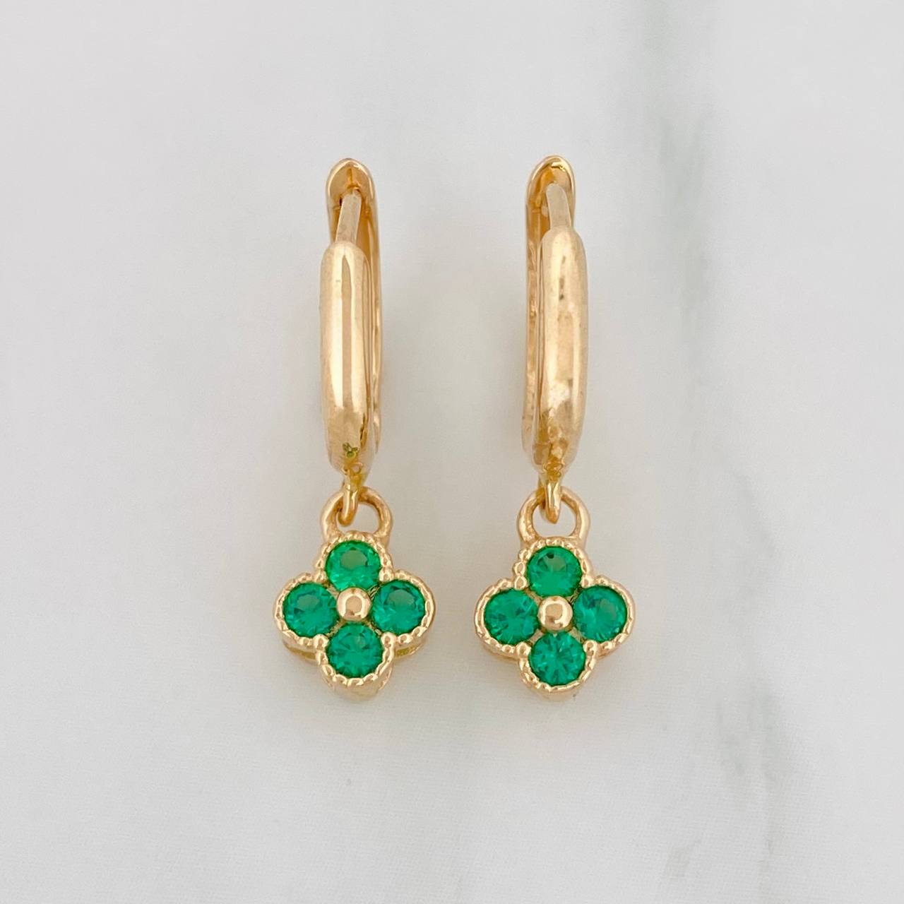 Hoop Earrings Flowers 2.1g / 3/4 in Yellow Gold 18K