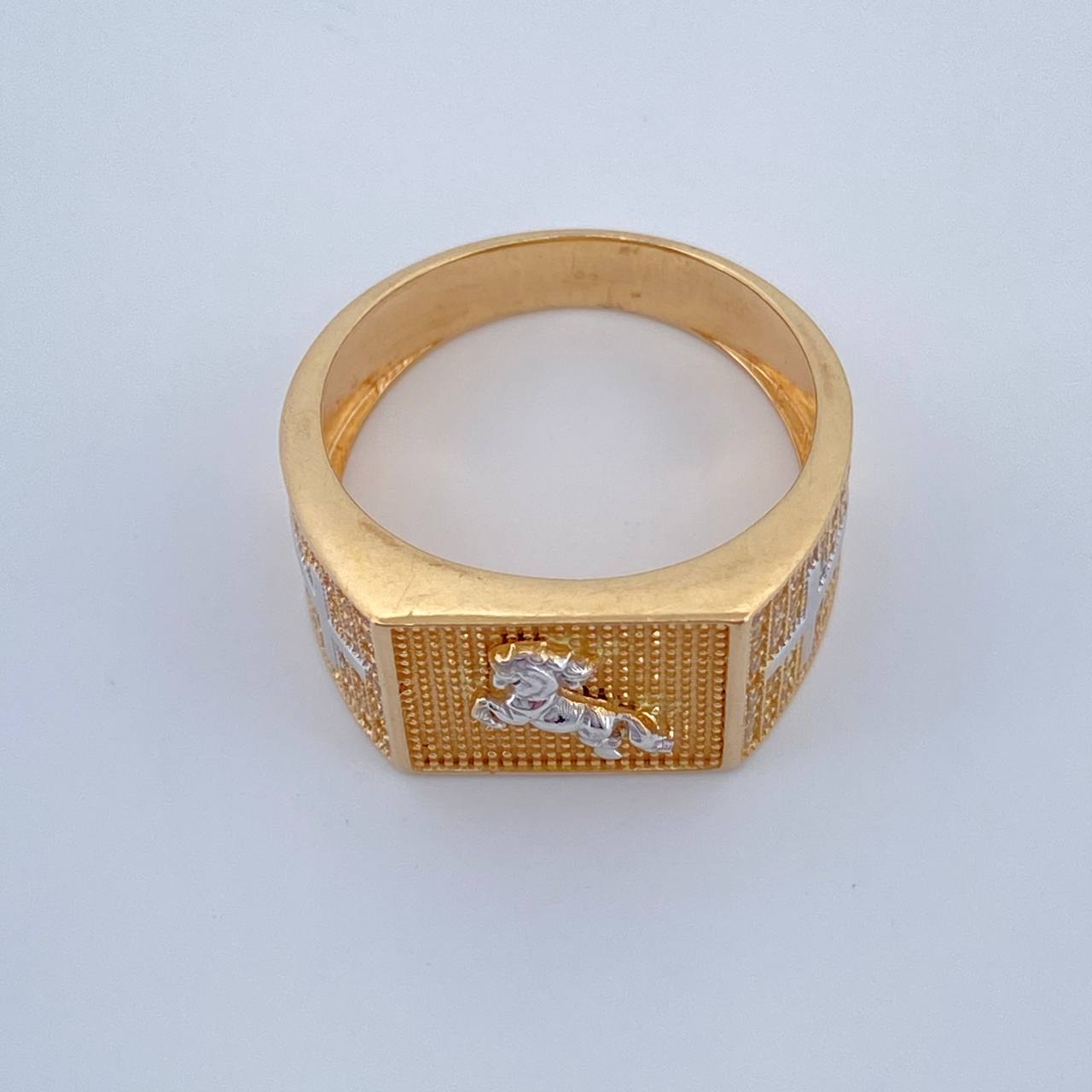 Anillo Caballo 8.95gr / T10 / Dos Oros Amarillo Blanco 18K $