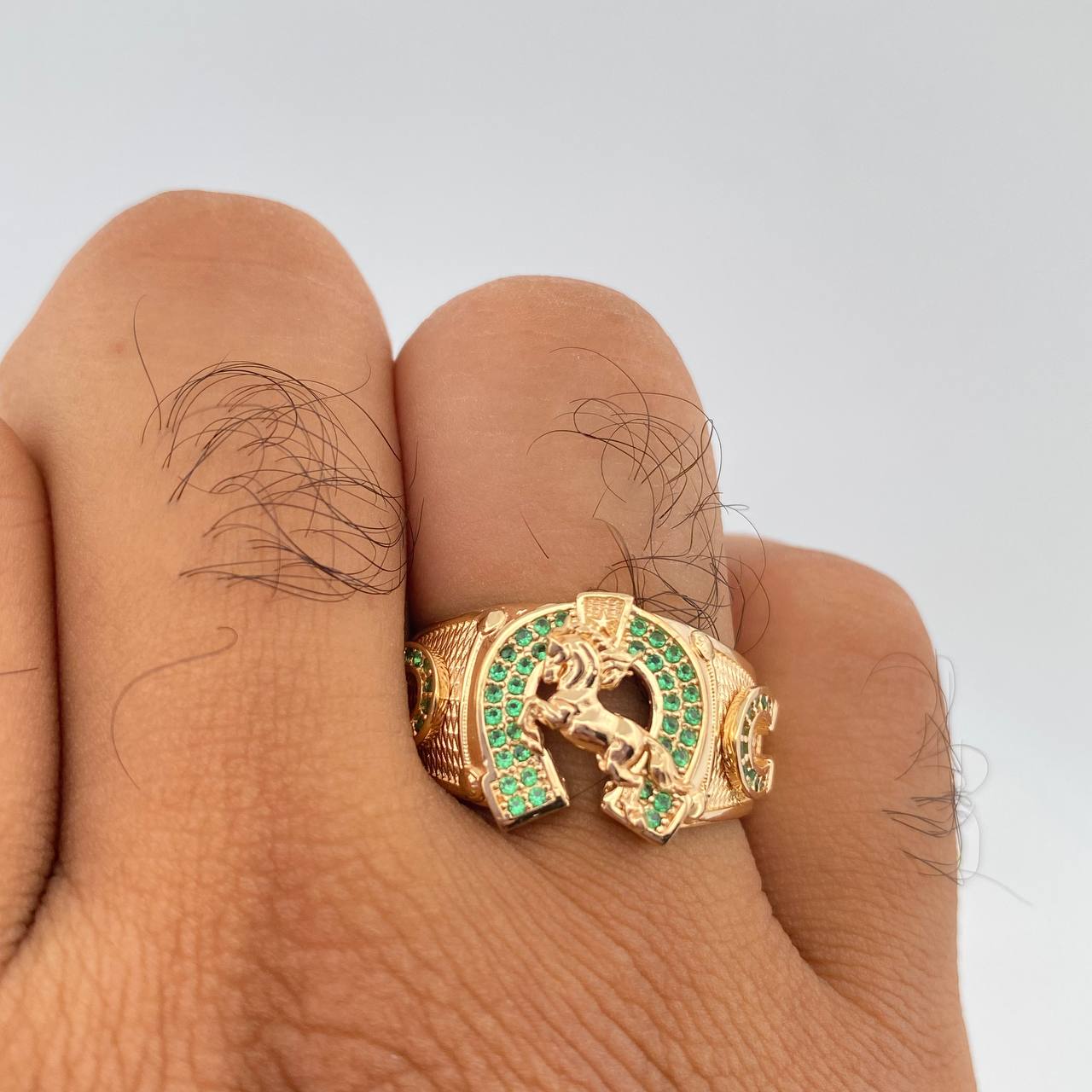Anillo Herradura Caballo 8.6gr / T11 / Oro Amarillo 18K $
