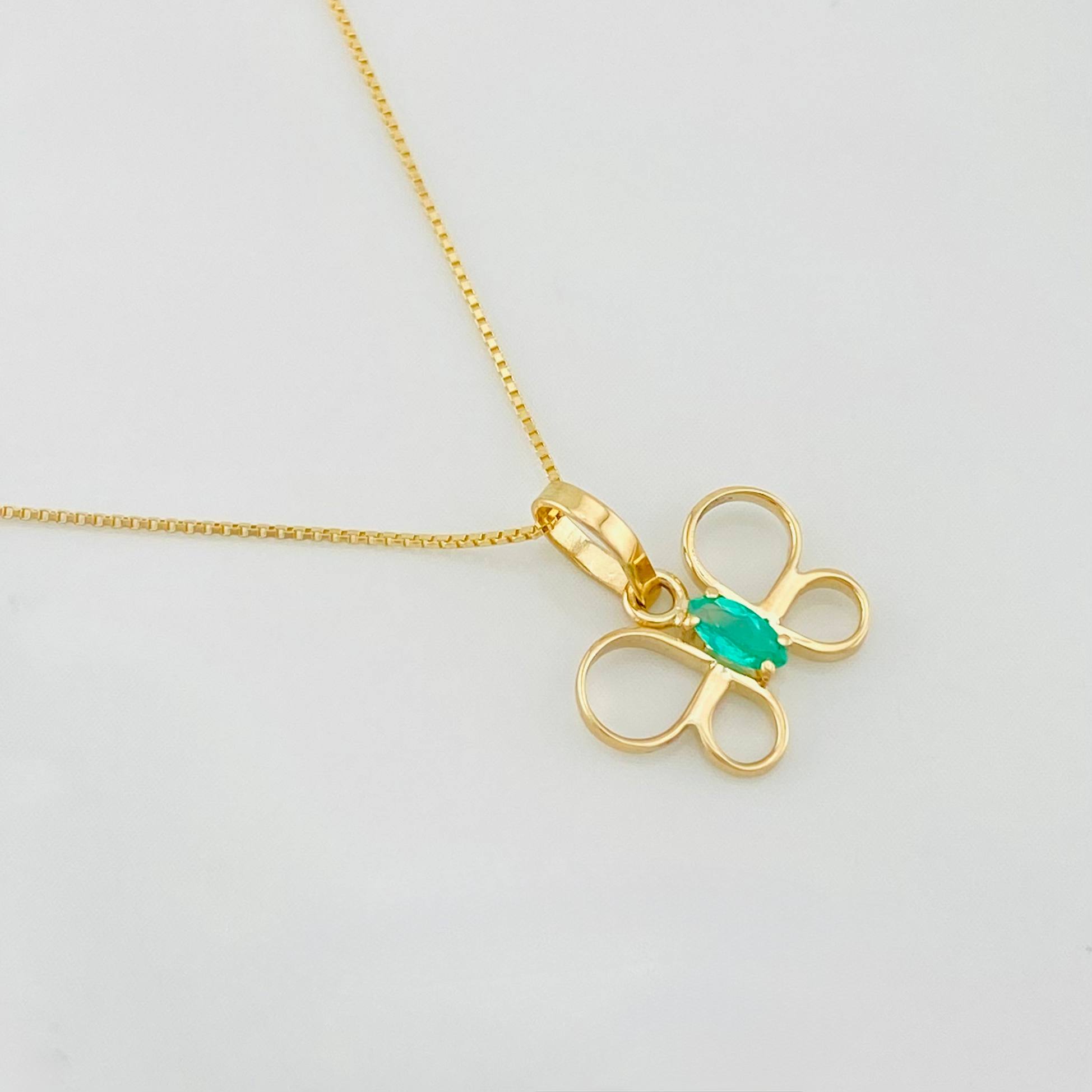 Set Venetian Chain + Emerald Butterfly Pendant 0.08pts / 1.35g / 15 3/4 in 18K Yellow Gold