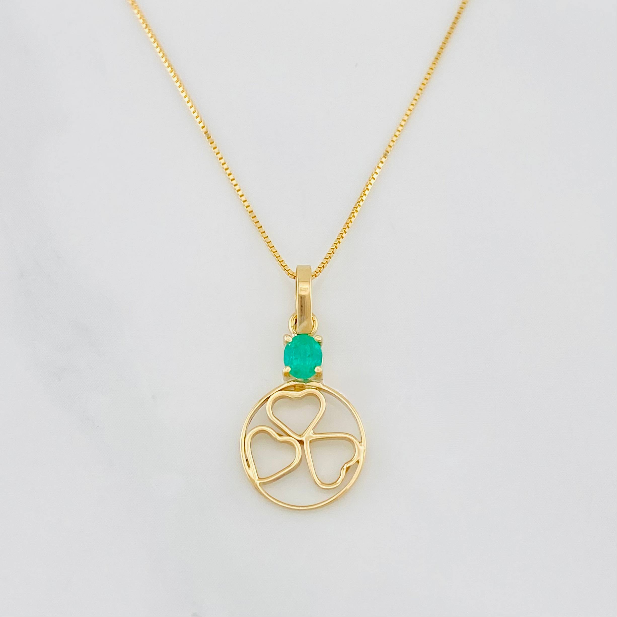Set Venetian Chain + Pendant Circle Hearts Emerald 0.15pts / 1.7g / 15 3/4 in 18K Yellow Gold