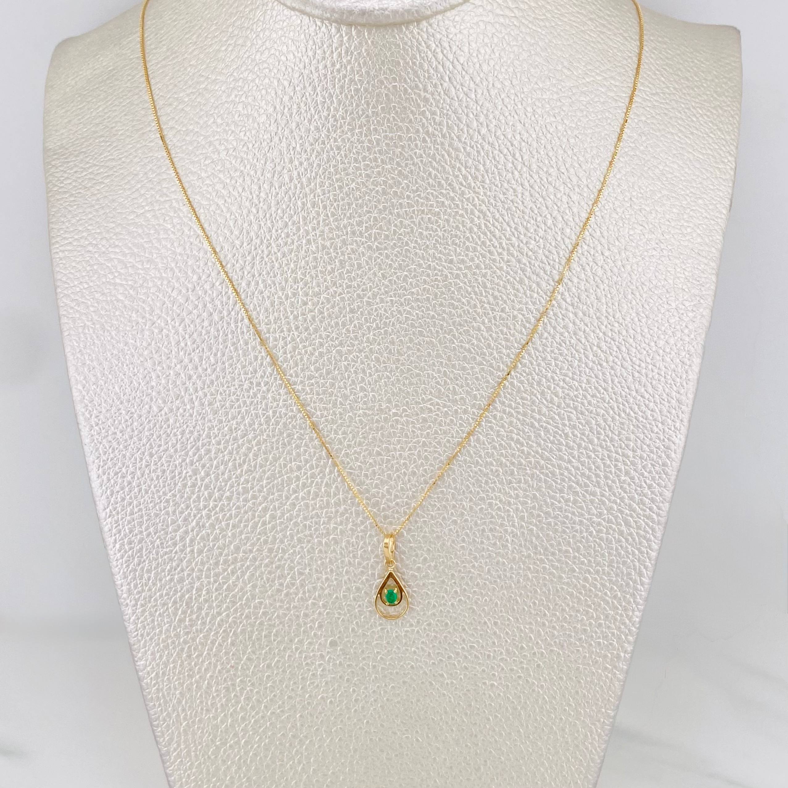 Set Cadena Veneciana + Dije Doble Lagrima Esmeralda 0.05pts / 1.5g / 15 3/4 in Oro Amarillo 18K