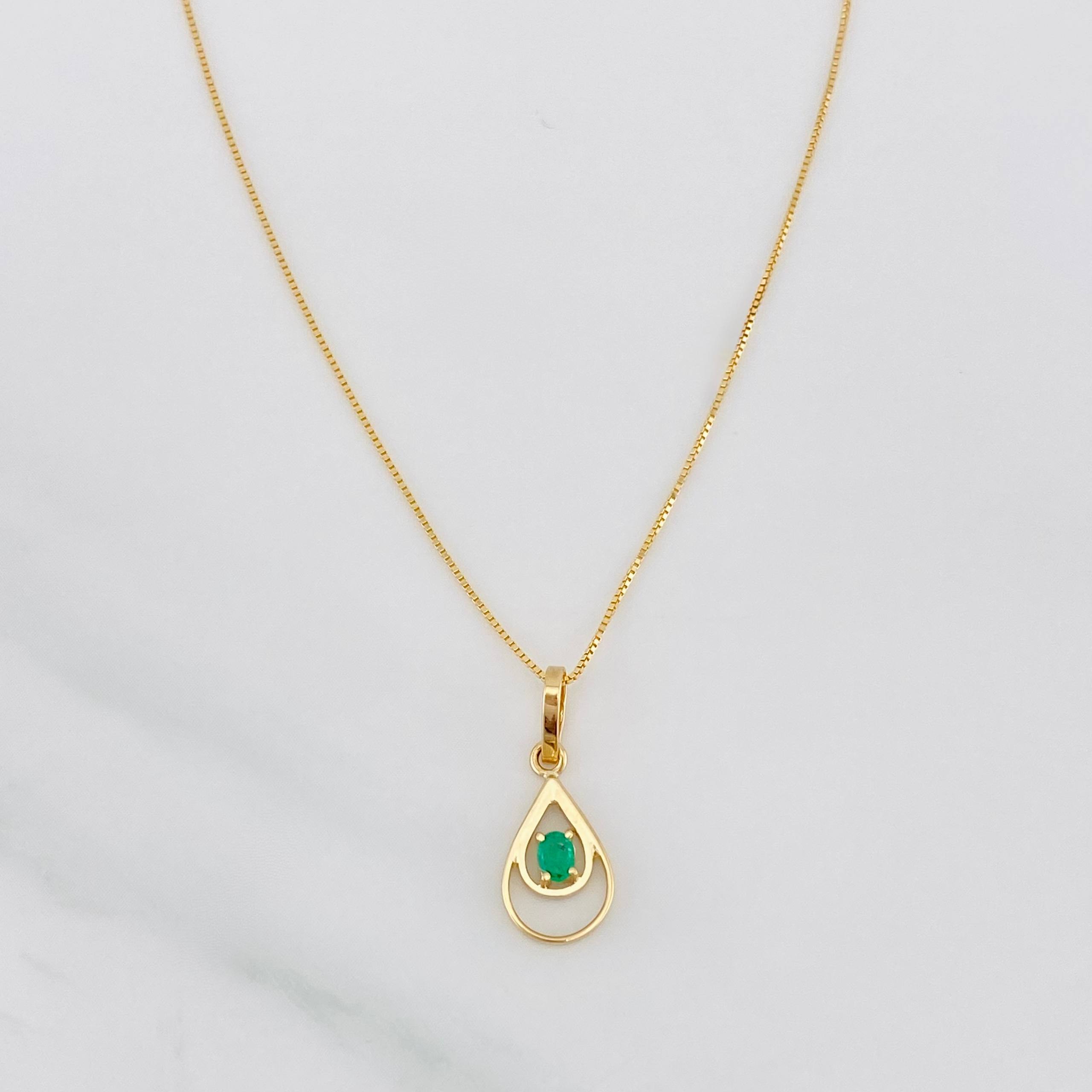 Set Cadena Veneciana + Dije Doble Lagrima Esmeralda 0.05pts / 1.5g / 15 3/4 in Oro Amarillo 18K