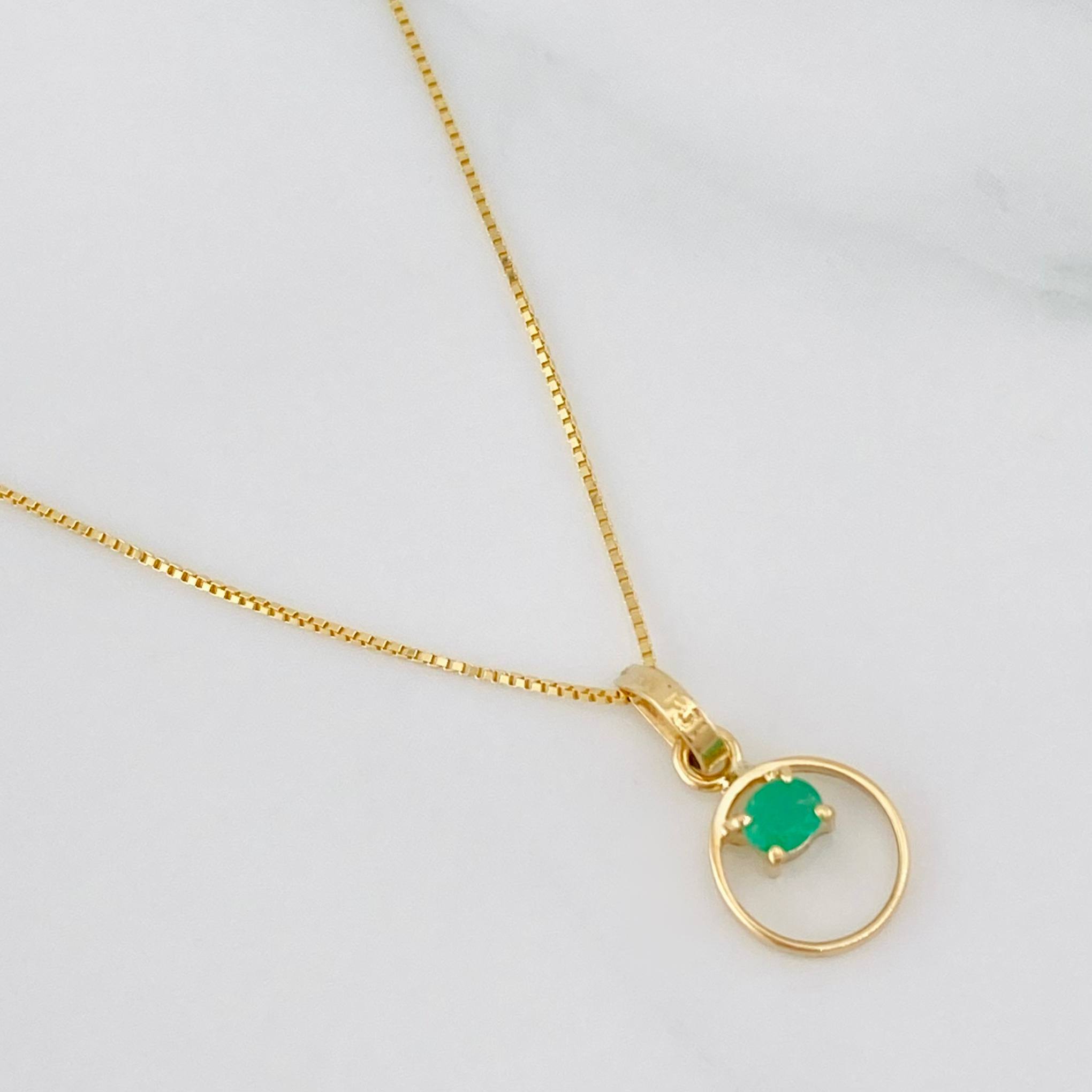 Set Venetian Chain + Circular Emerald Pendant 0.05pts / 1.35g / 15 3/4 in 18K Yellow Gold